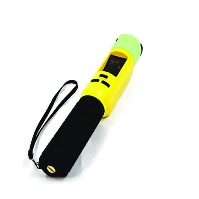 Etilometro iBlow10-PRO con batterie ricaricabili e Bluetooth